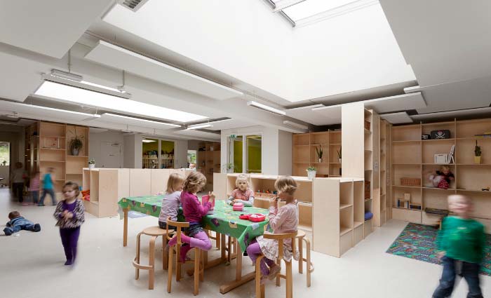 Kinderdagverblijf/kleuterschool in Aarup, Denemarken, met VELUX modulaire lichtstraten