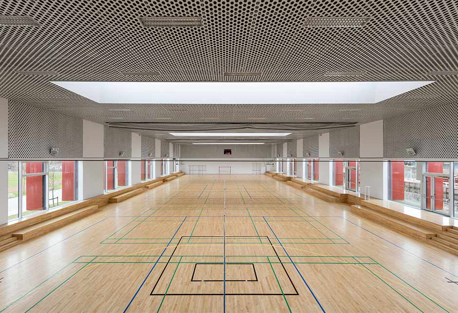 Rooflight solution with Longlight 5-30˚ modules daylights Hall C, Arsenaløen, Denmark