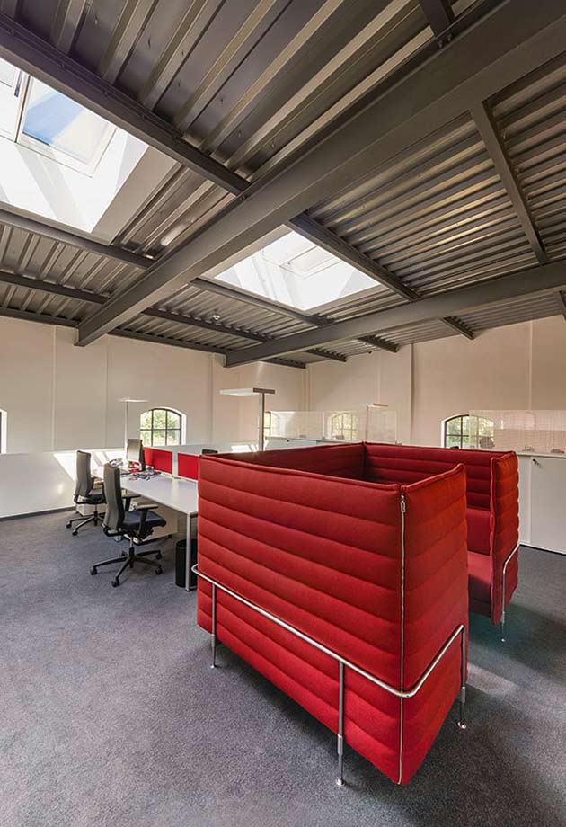 Office with VELUX Longlight 5-30˚, Isartal railway station