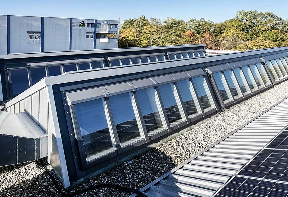Rooflight solution with Northlight 40-90˚ modules, Schöllkopf Backwaren, Waiblingen, Germany