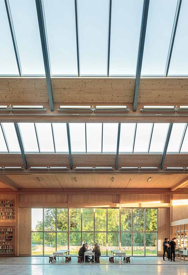 Rooflight solution with Northlight 25-90˚ modules, Vitsoe HQ, United Kingdom